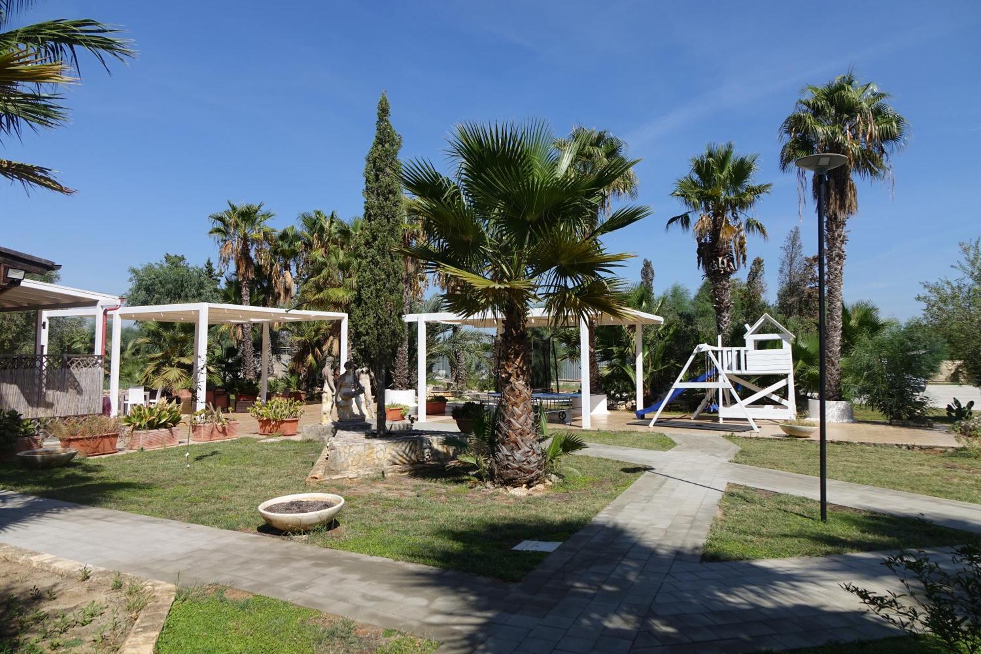 Giardini Sausari Residence Punta Prosciutto Esterno foto