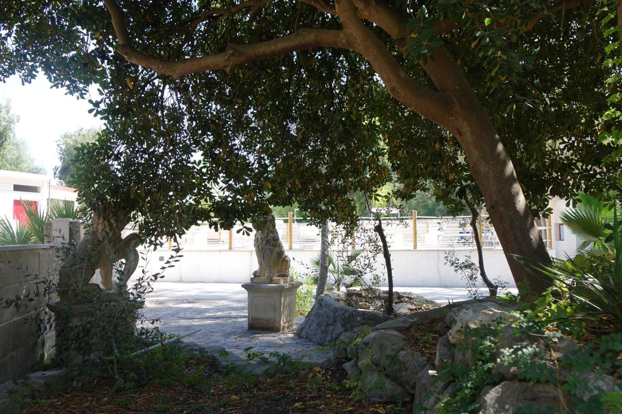 Giardini Sausari Residence Punta Prosciutto Esterno foto
